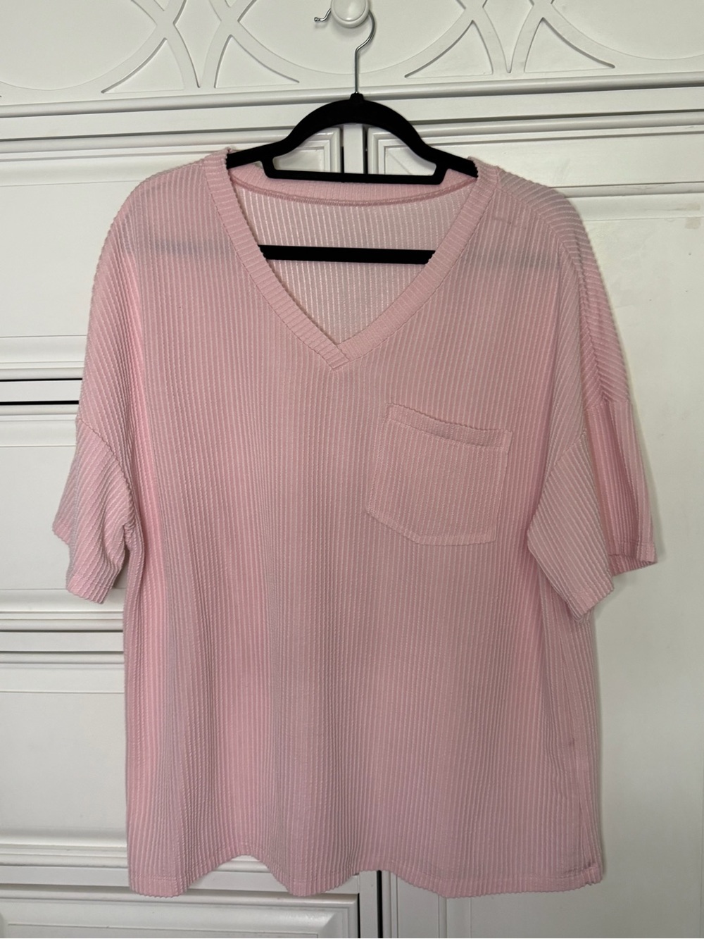 Light Pink V-Neck Pocket Ribbed T-Shirt